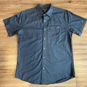 Eddie Bauer Men's Blue Short Sleeve Button Down Shirt Classic Fit Medium